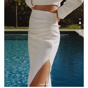 NWT Zara white midi skirt